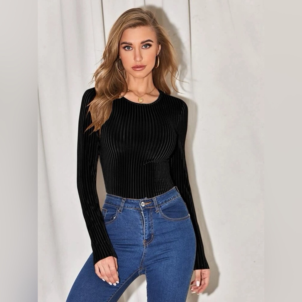 SHEIN Solid Velvet Slim Tee